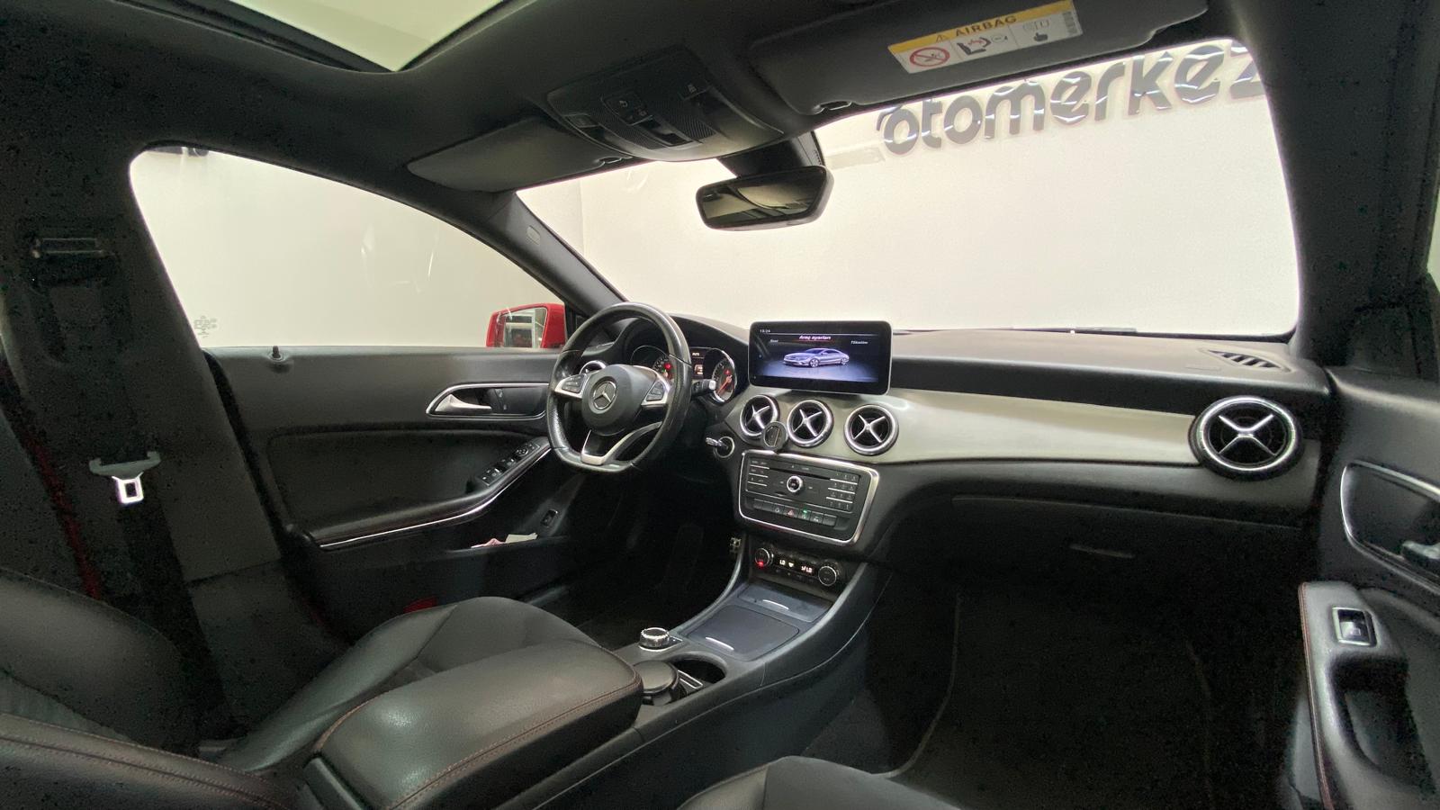 MERCEDES CLA 23